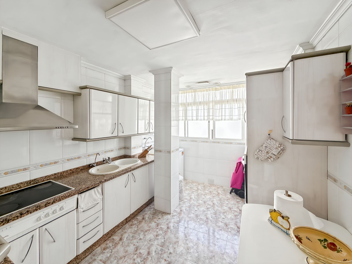 4 Bed Apartment for sale in Perchel Sur Málaga Ciudad, Málaga, Spain