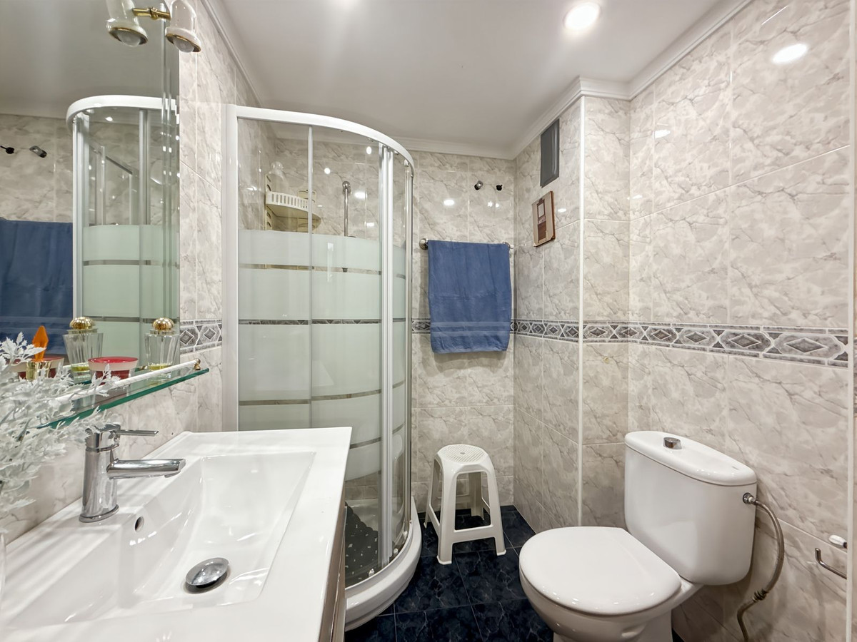 4 Bed Apartment for sale in Perchel Sur Málaga Ciudad, Málaga, Spain