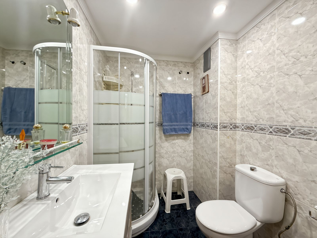 4 Bed Apartment for sale in Perchel Sur Málaga Ciudad, Málaga, Spain