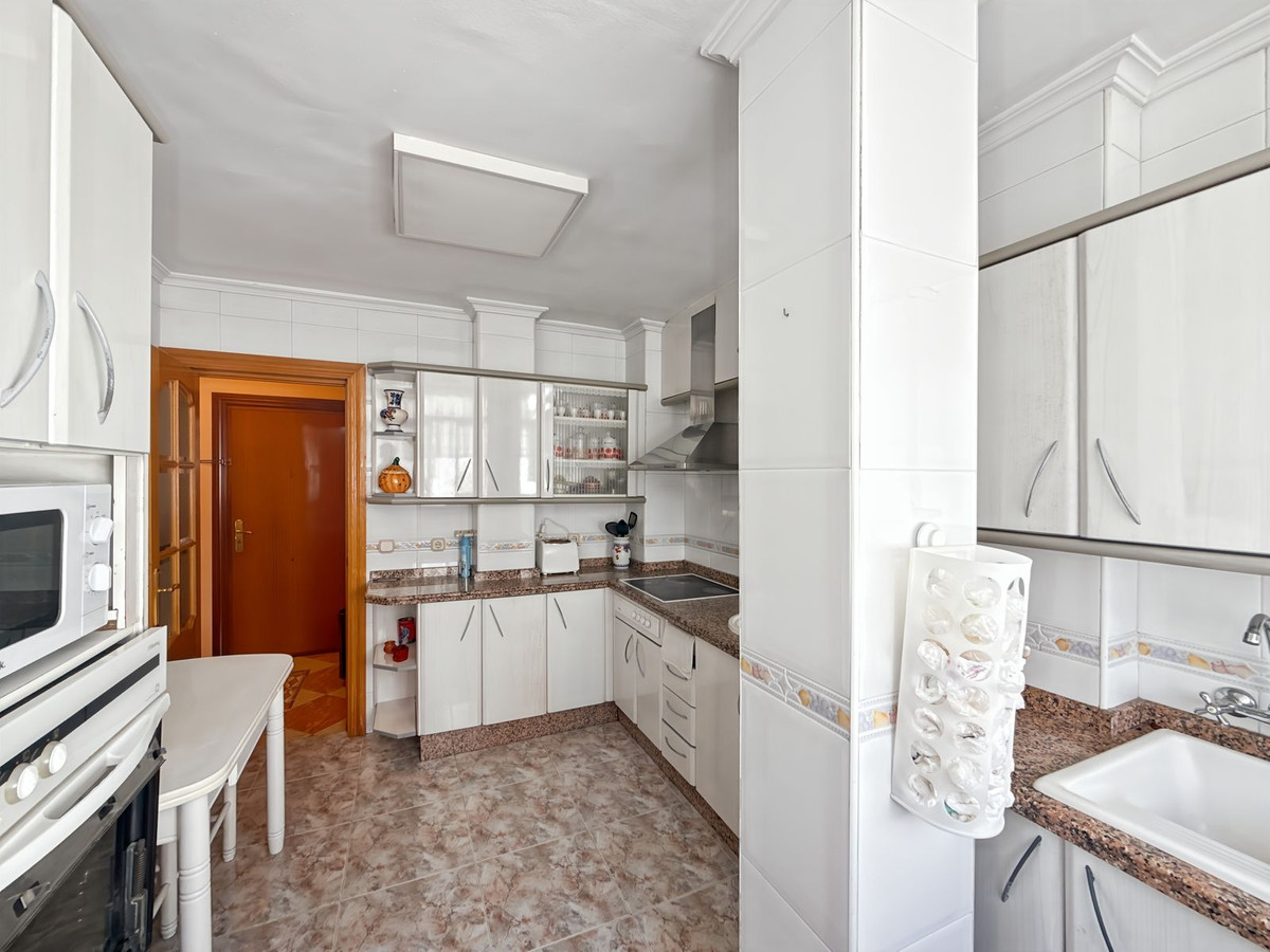 4 Bed Apartment for sale in Perchel Sur Málaga Ciudad, Málaga, Spain