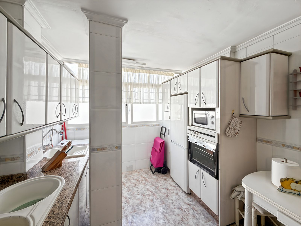 4 Bed Apartment for sale in Perchel Sur Málaga Ciudad, Málaga, Spain