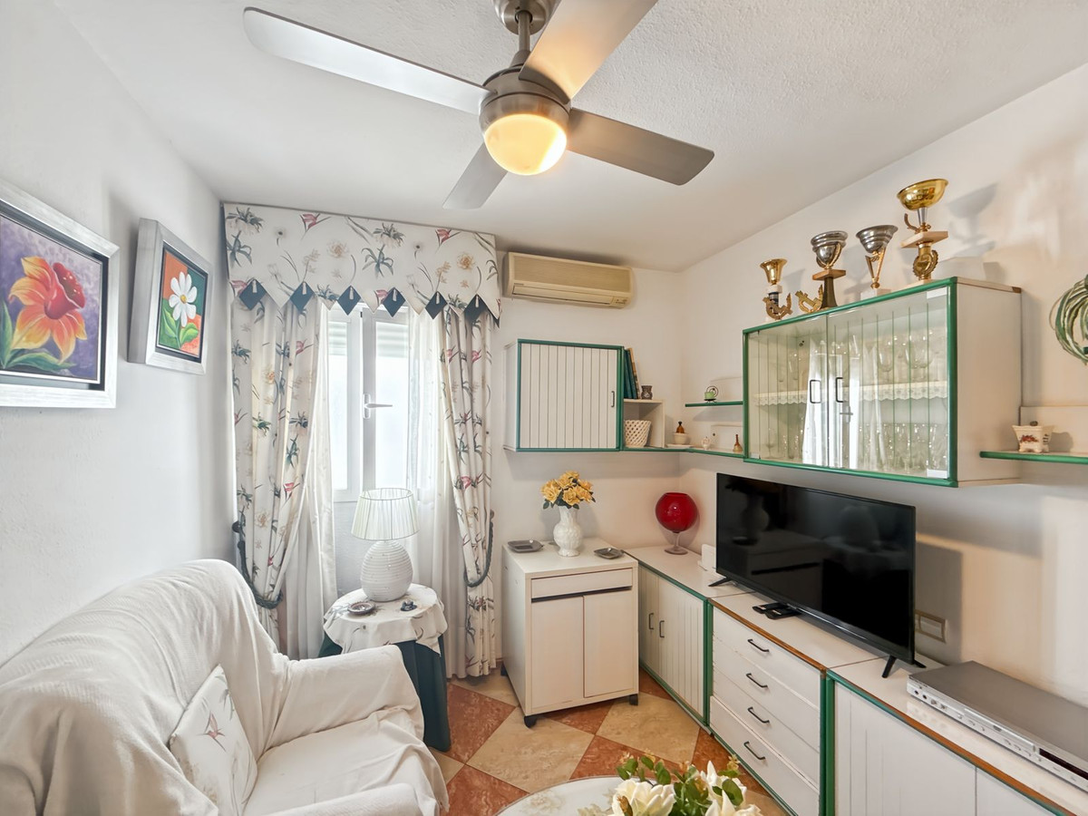 4 Bed Apartment for sale in Perchel Sur Málaga Ciudad, Málaga, Spain