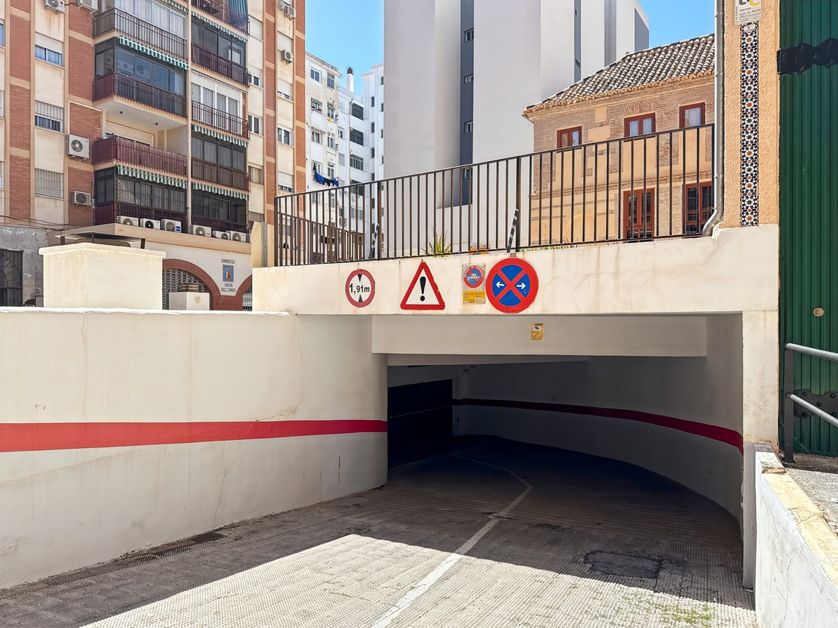4 Bed Apartment for sale in Perchel Sur Málaga Ciudad, Málaga, Spain
