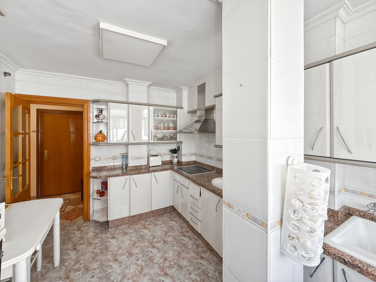 4 Bed Apartment for sale in Perchel Sur Málaga Ciudad, Málaga, Spain