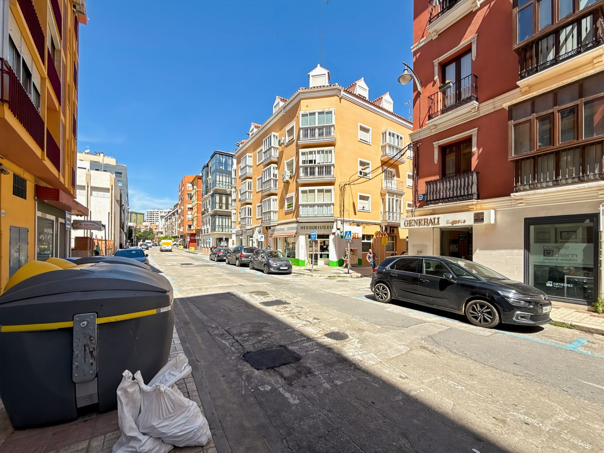4 Bed Apartment for sale in Perchel Sur Málaga Ciudad, Málaga, Spain
