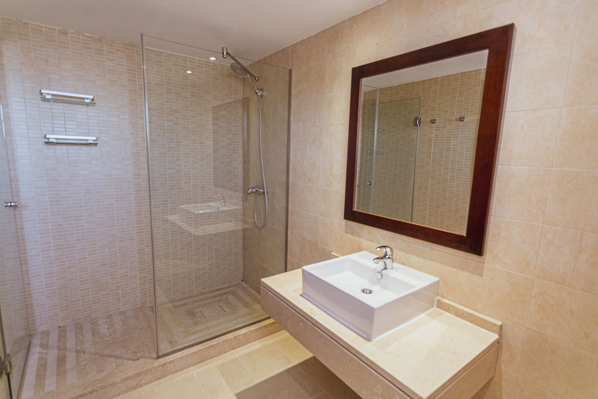 4 Bed Apartment for sale in Altos De Los Monteros Costa Del Sol, Málaga, Spain