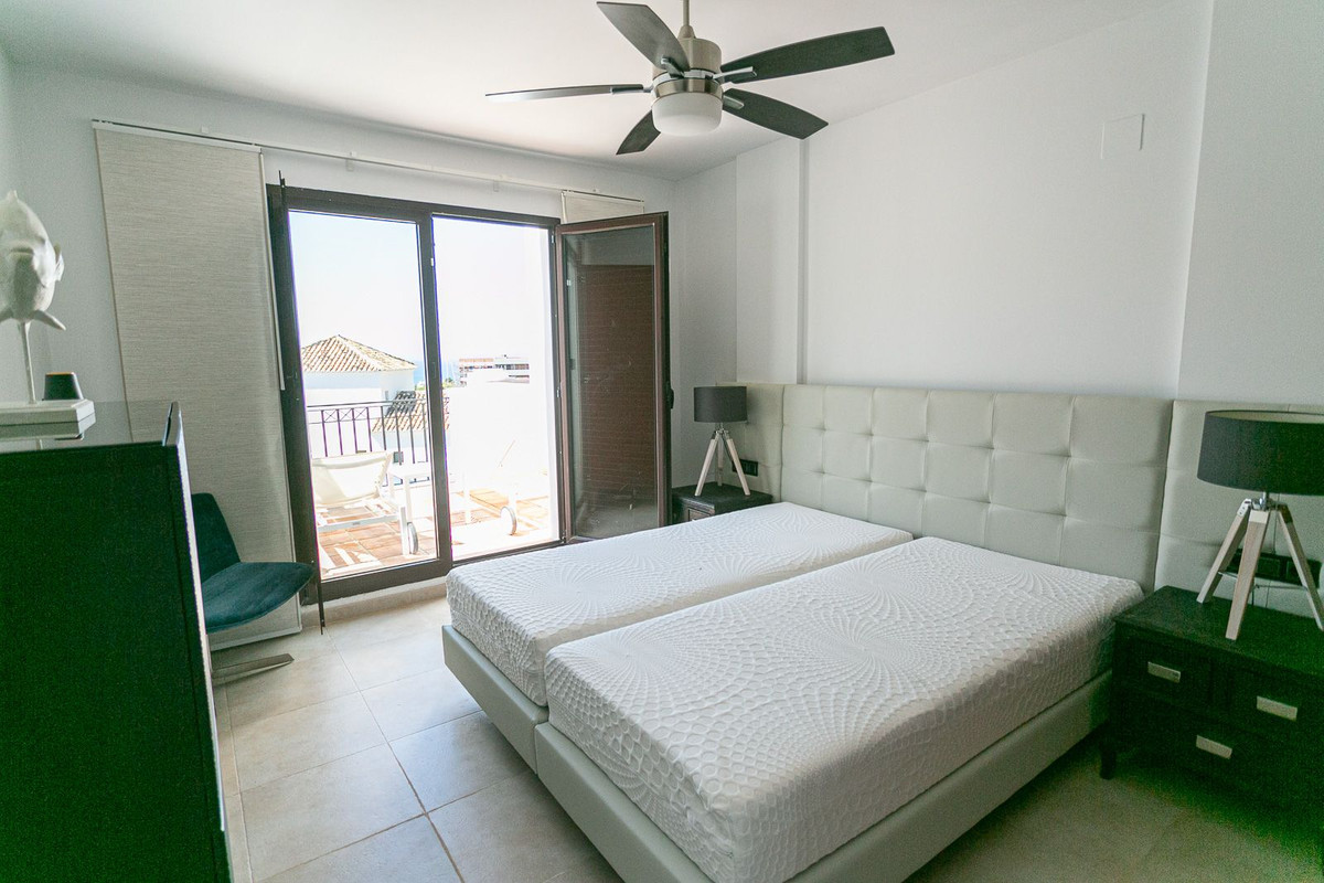 4 Bed Apartment for sale in Altos De Los Monteros Costa Del Sol, Málaga, Spain