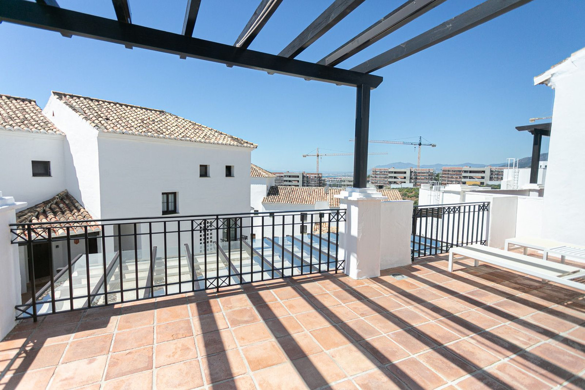 4 Bed Apartment for sale in Altos De Los Monteros Costa Del Sol, Málaga, Spain