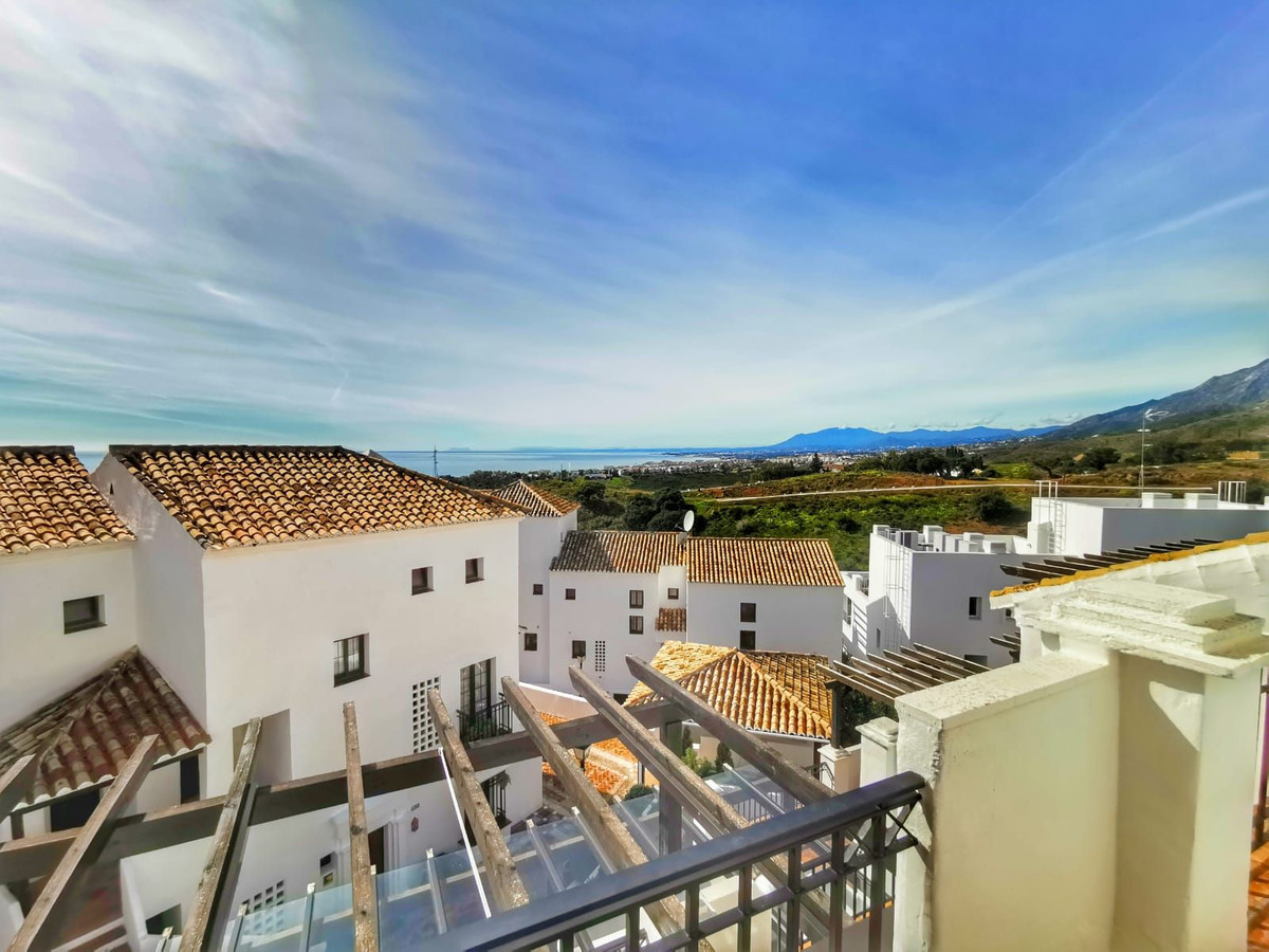 4 Bed Apartment for sale in Altos De Los Monteros Costa Del Sol, Málaga, Spain