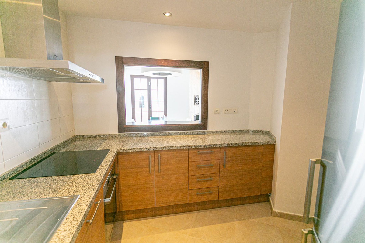 4 Bed Apartment for sale in Altos De Los Monteros Costa Del Sol, Málaga, Spain