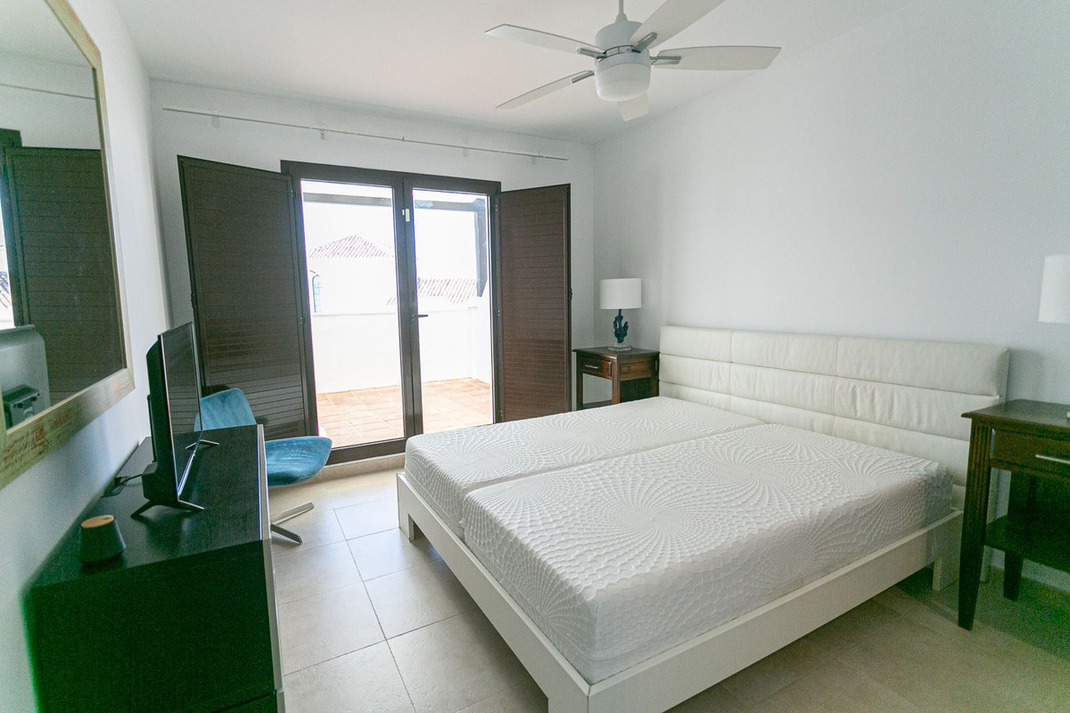 4 Bed Apartment for sale in Altos De Los Monteros Costa Del Sol, Málaga, Spain