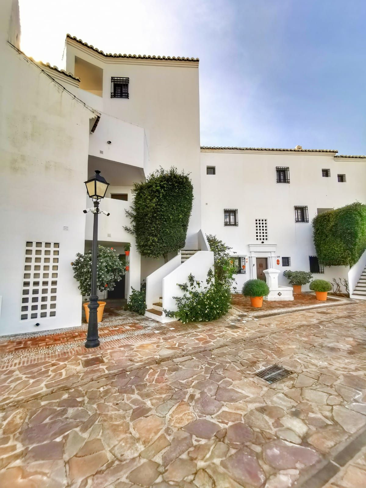 4 Bed Apartment for sale in Altos De Los Monteros Costa Del Sol, Málaga, Spain