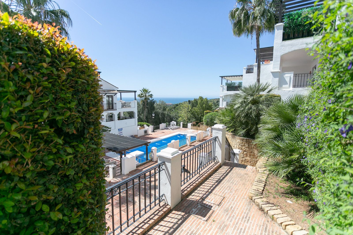 4 Bed Apartment for sale in Altos De Los Monteros Costa Del Sol, Málaga, Spain