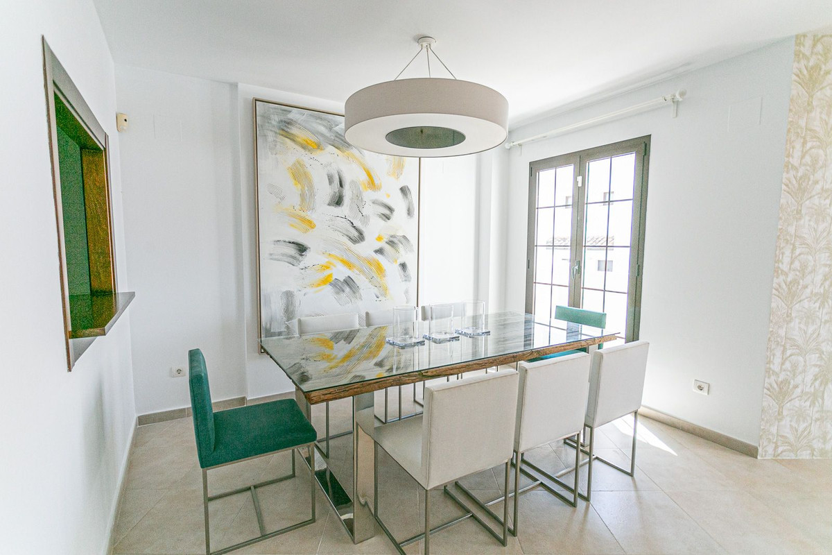 4 Bed Apartment for sale in Altos De Los Monteros Costa Del Sol, Málaga, Spain