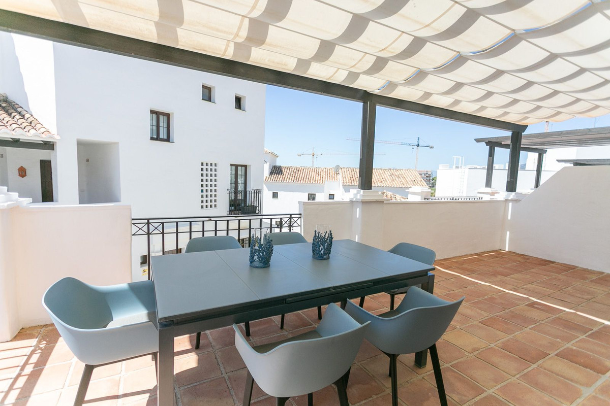 4 Bed Apartment for sale in Altos De Los Monteros Costa Del Sol, Málaga, Spain