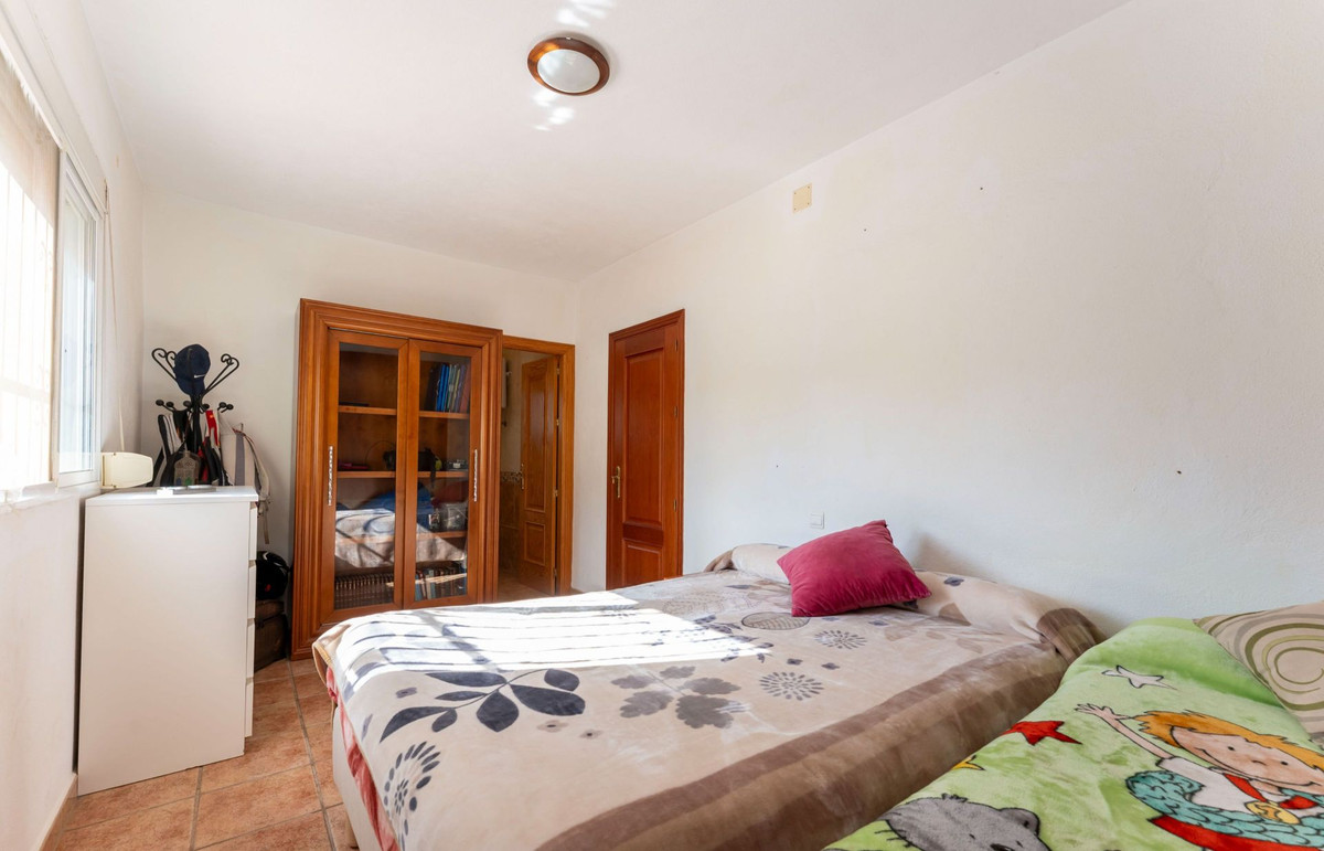 3 Bed Townhouse for sale in Coín Costa Del Sol, Málaga, Spain