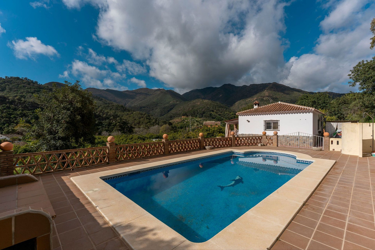 3 Bed Townhouse for sale in Coín Costa Del Sol, Málaga, Spain