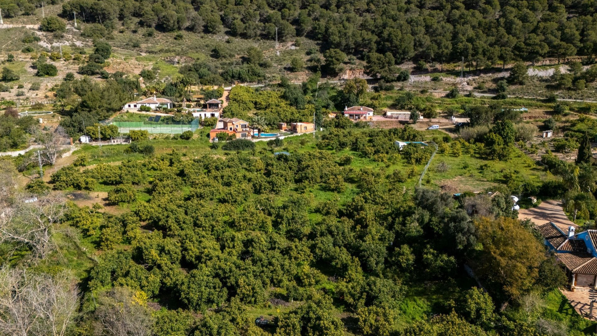 3 Bed Townhouse for sale in Coín Costa Del Sol, Málaga, Spain