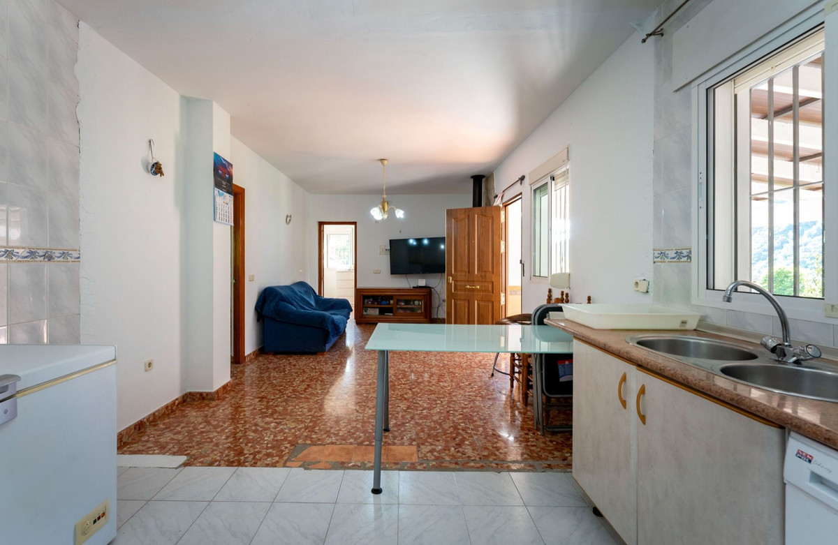 3 Bed Townhouse for sale in Coín Costa Del Sol, Málaga, Spain