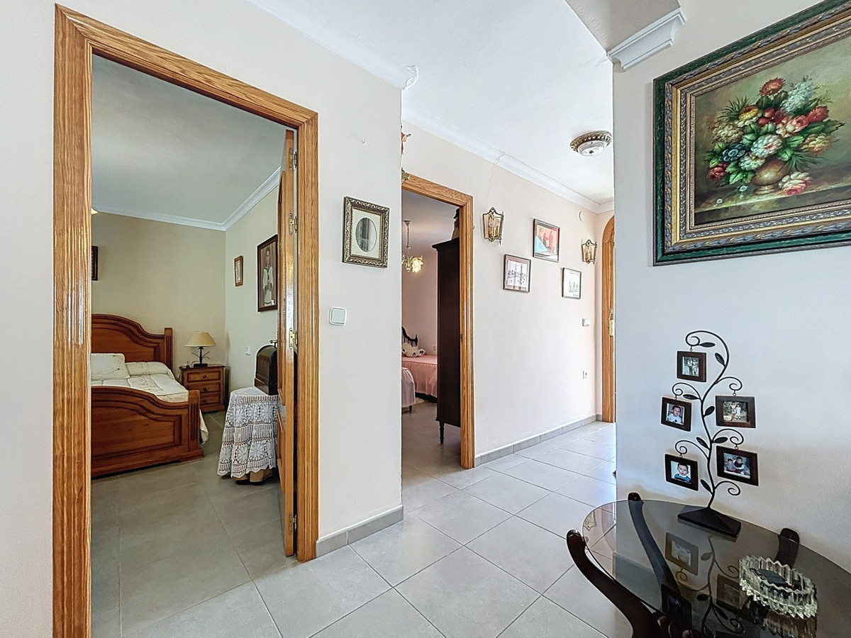 Se vende Villa - Chalet de 3 dormitorios en Costa Del Sol East, Málaga, España