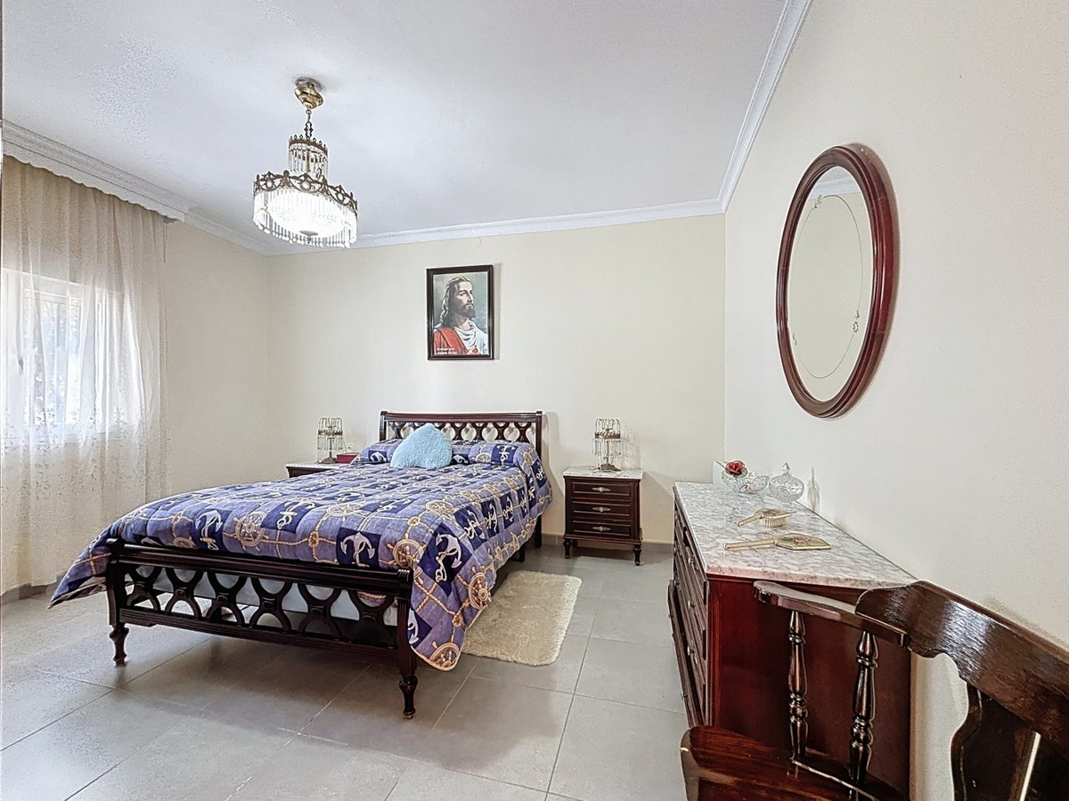 Se vende Villa - Chalet de 3 dormitorios en Costa Del Sol East, Málaga, España