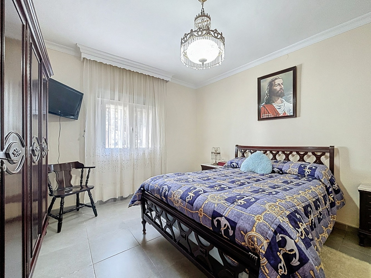 Se vende Villa - Chalet de 3 dormitorios en Costa Del Sol East, Málaga, España