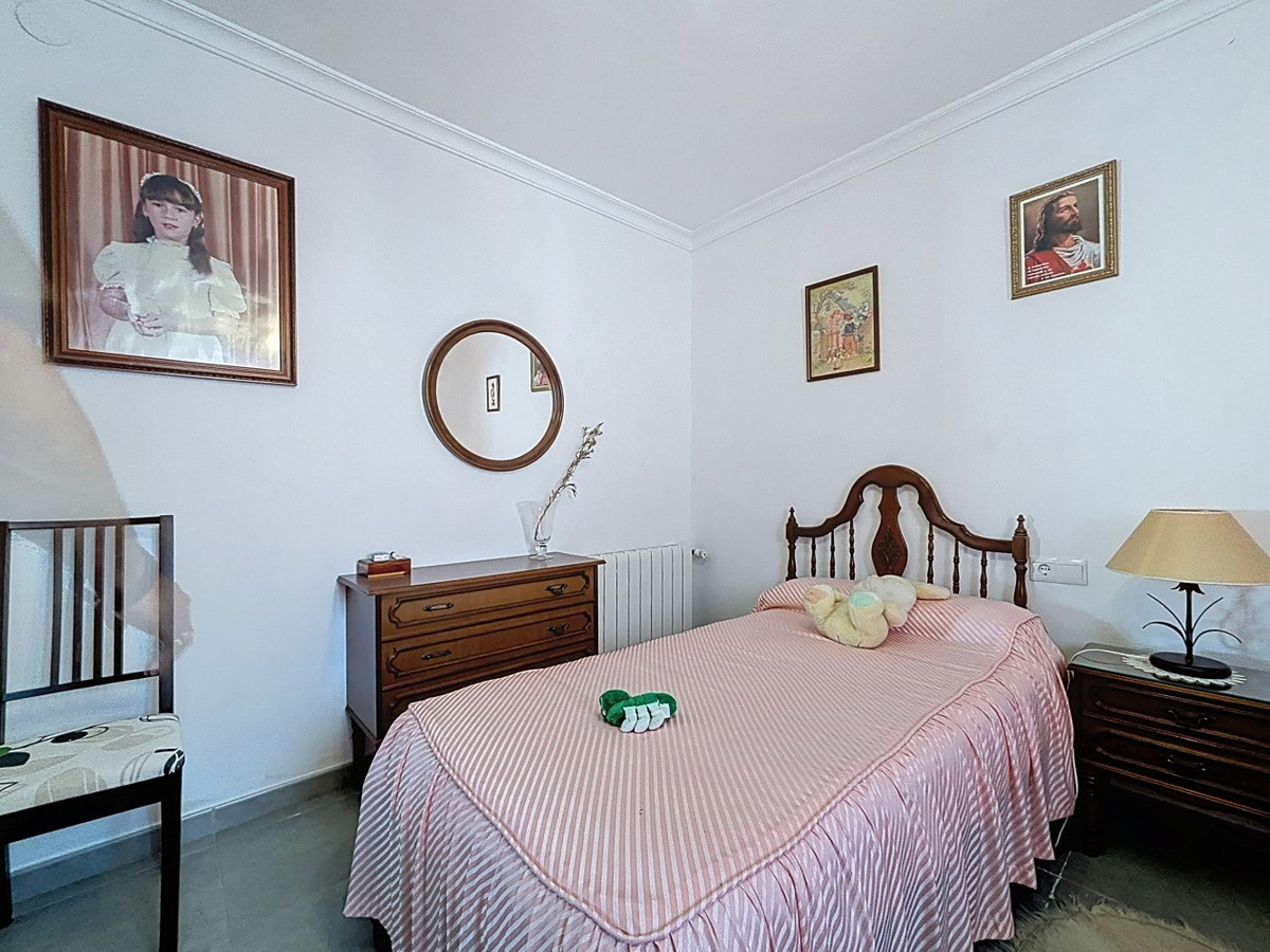 Se vende Villa - Chalet de 3 dormitorios en Costa Del Sol East, Málaga, España