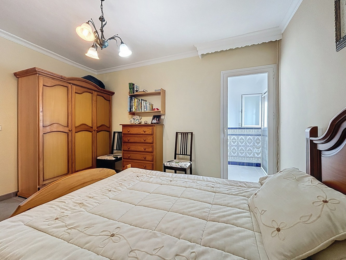 Se vende Villa - Chalet de 3 dormitorios en Costa Del Sol East, Málaga, España