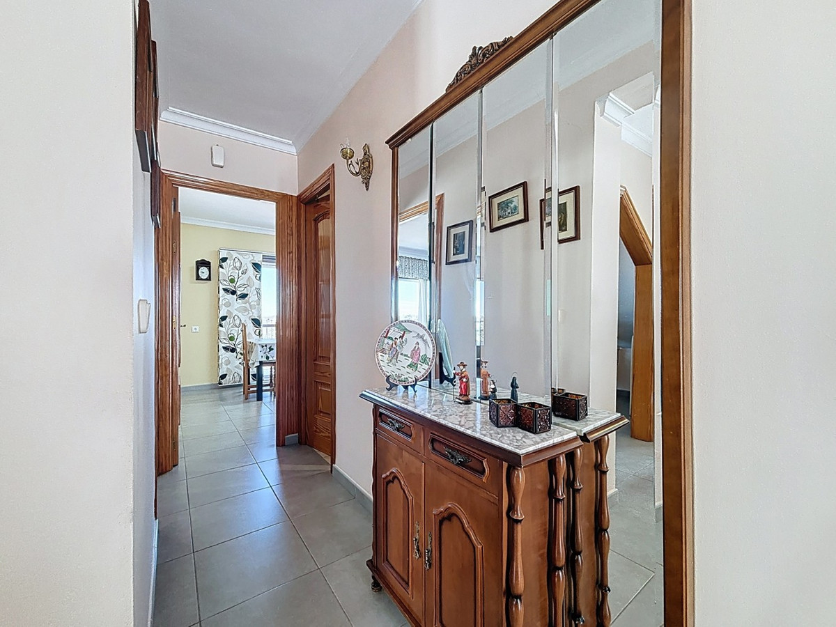 Se vende Villa - Chalet de 3 dormitorios en Costa Del Sol East, Málaga, España