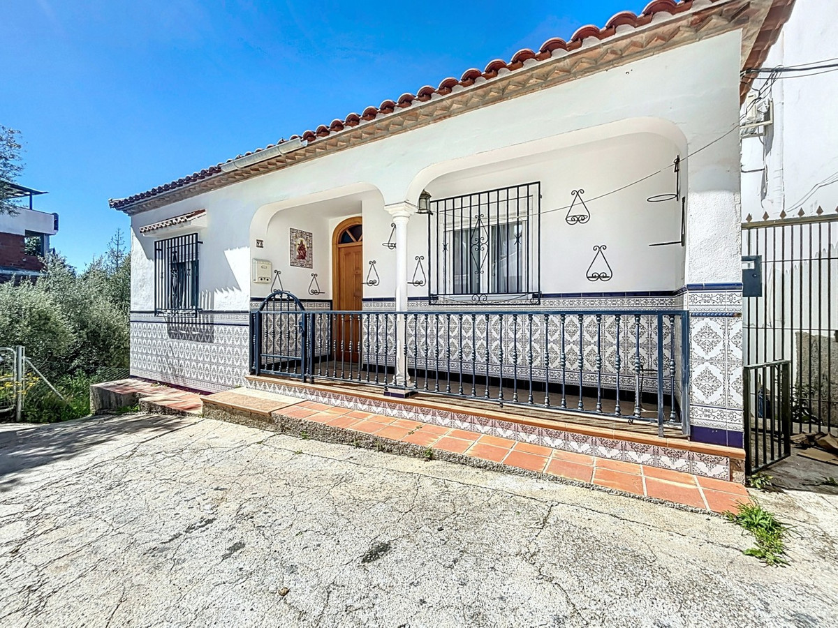 Se vende Villa - Chalet de 3 dormitorios en Costa Del Sol East, Málaga, España