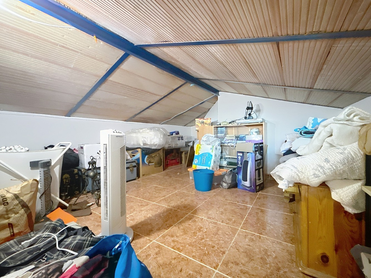 Se vende Villa - Chalet de 3 dormitorios en Costa Del Sol East, Málaga, España