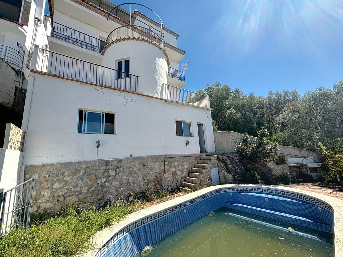 Se vende Villa - Chalet de 3 dormitorios en Costa Del Sol East, Málaga, España