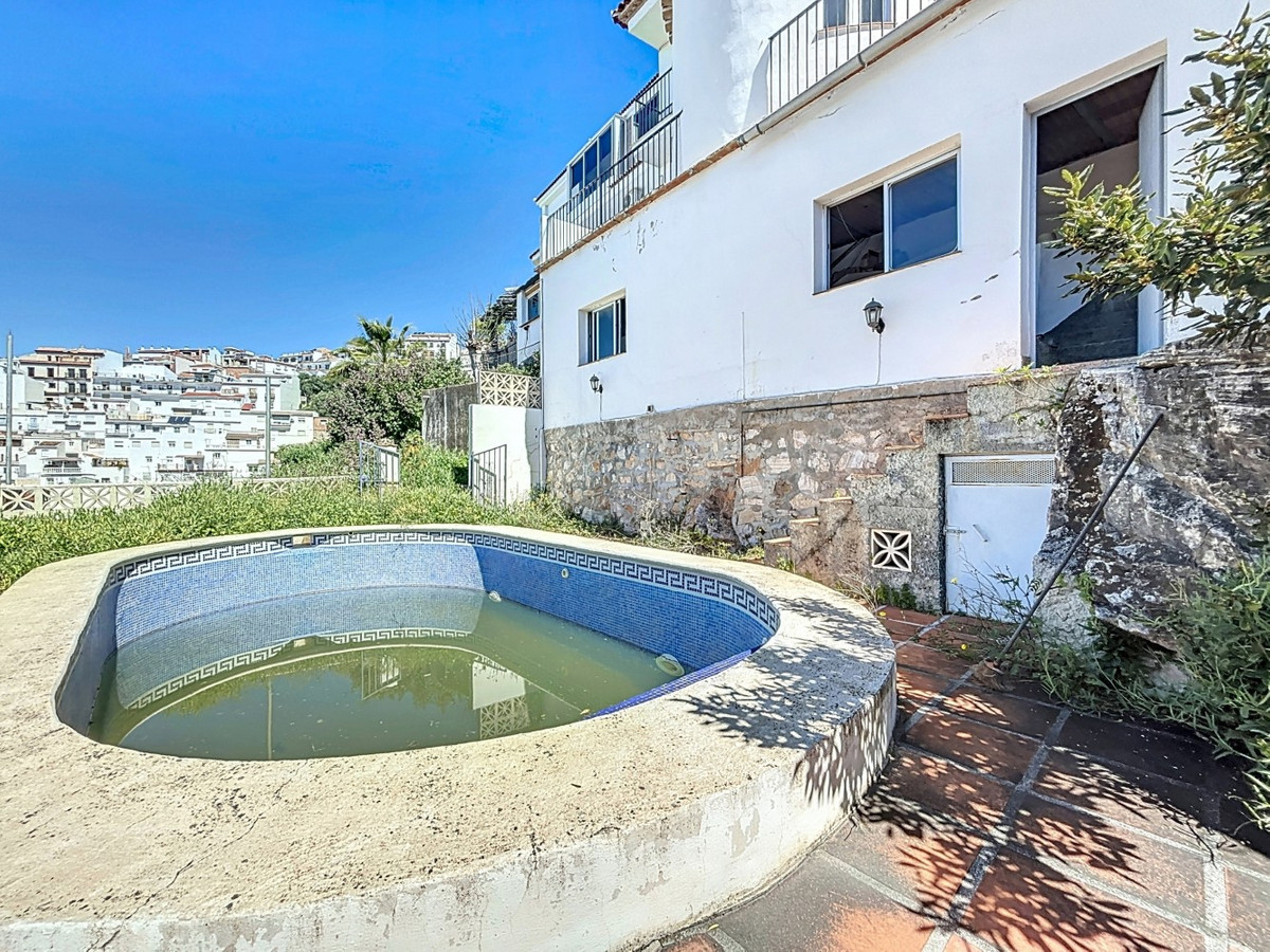 Se vende Villa - Chalet de 3 dormitorios en Costa Del Sol East, Málaga, España