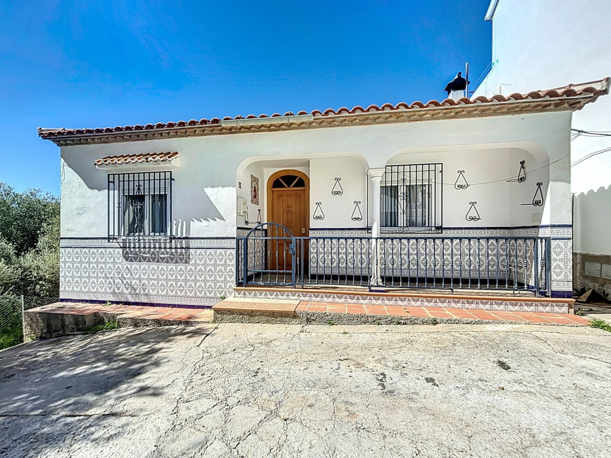 Se vende Villa - Chalet de 3 dormitorios en Costa Del Sol East, Málaga, España