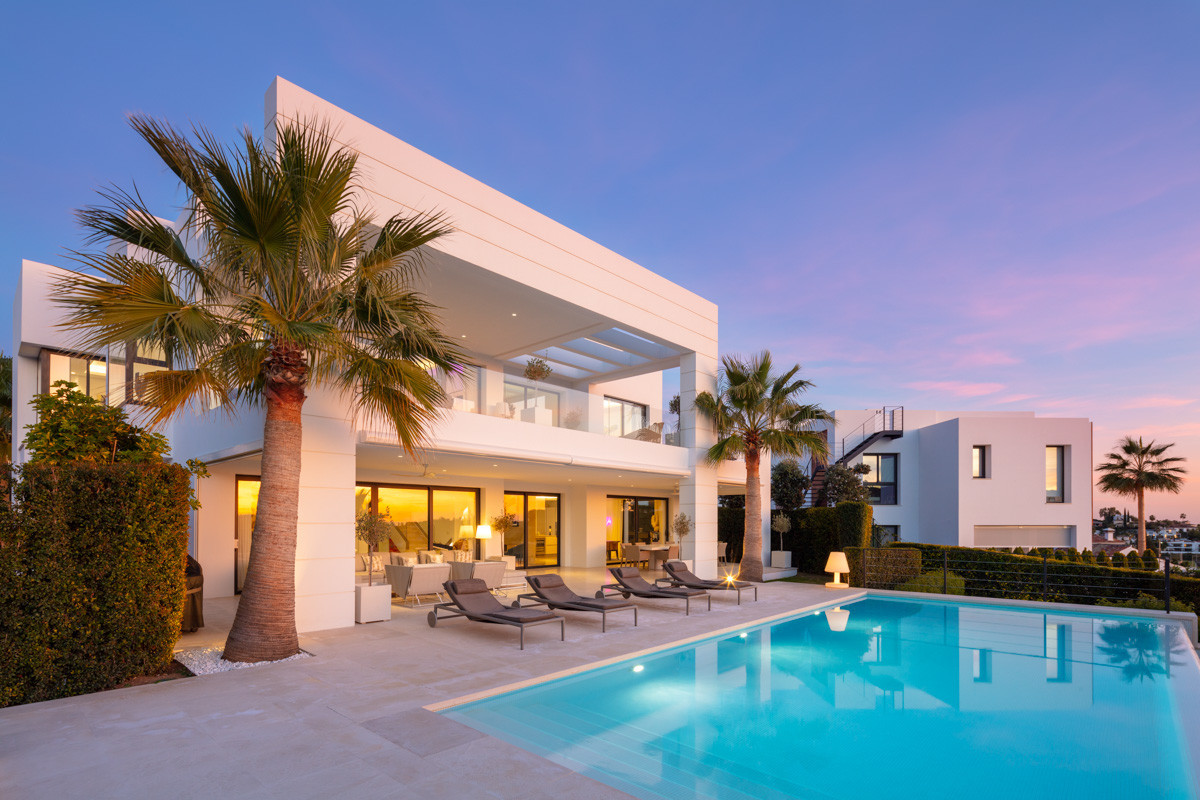 Se vende Villa - Chalet de 7 dormitorios en Costa Del Sol, Málaga, España