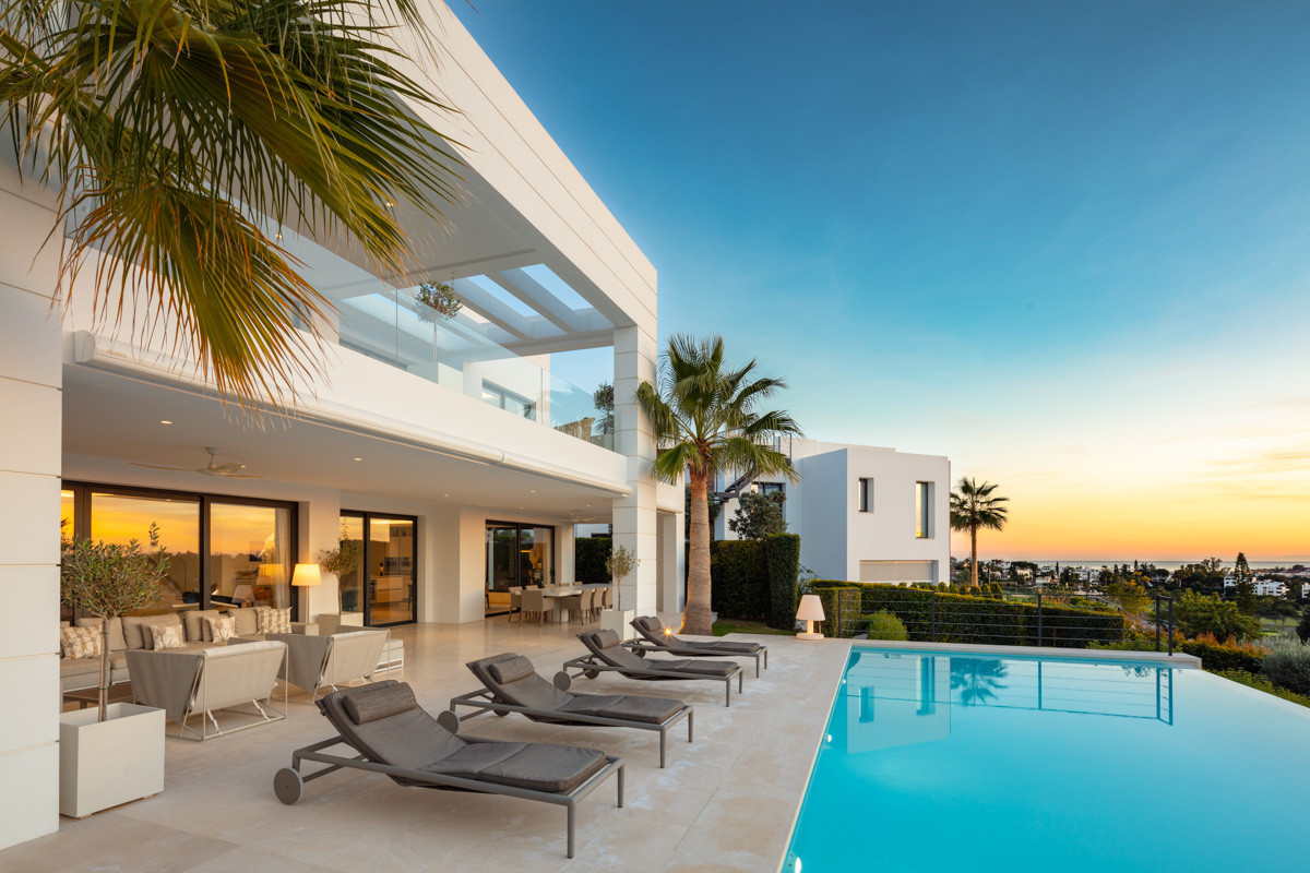 Se vende Villa - Chalet de 7 dormitorios en Costa Del Sol, Málaga, España