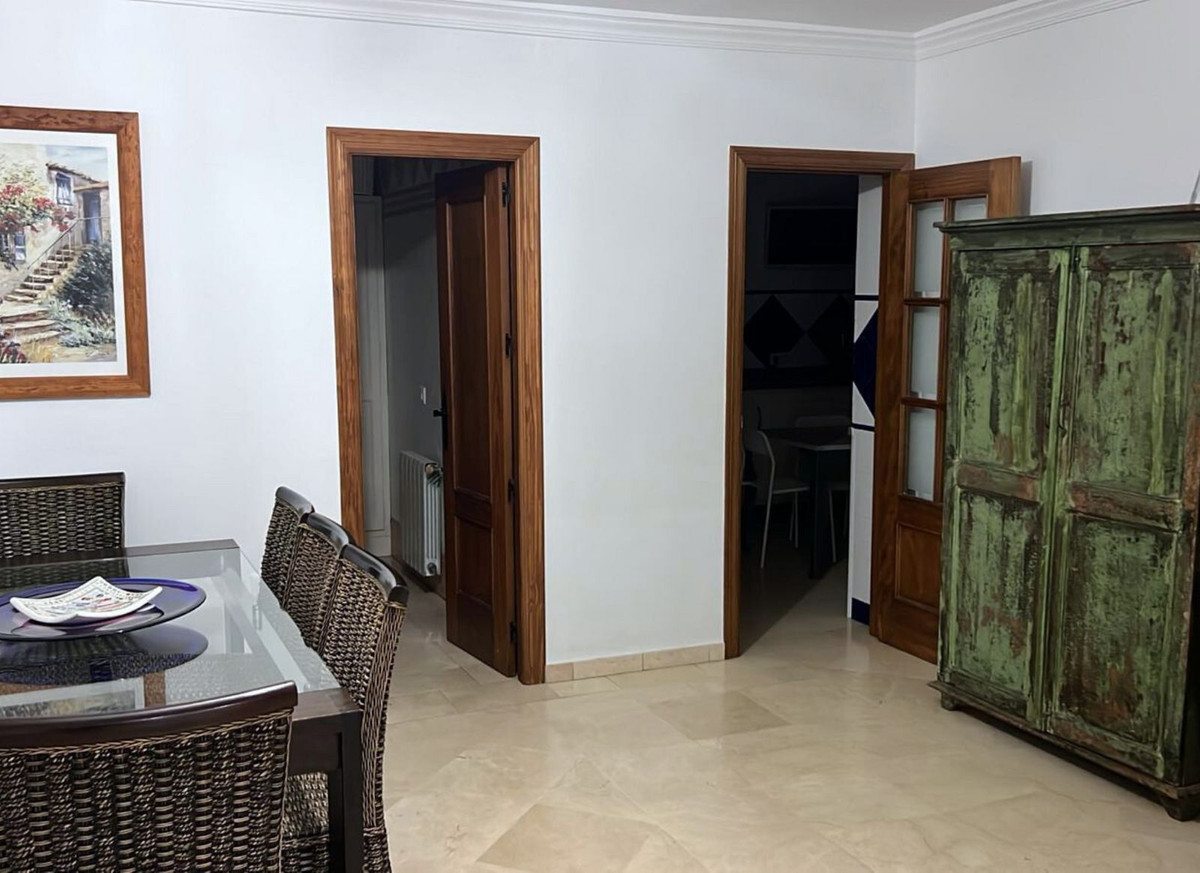 Se vende Villa - Chalet de 5 dormitorios en Costa Del Sol, Málaga, España