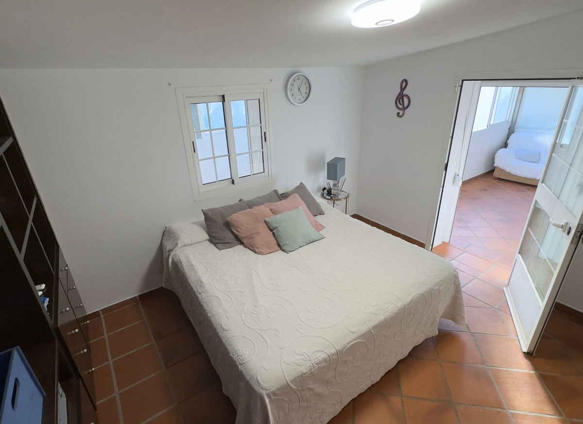 Se vende Villa - Chalet de 5 dormitorios en Costa Del Sol, Málaga, España