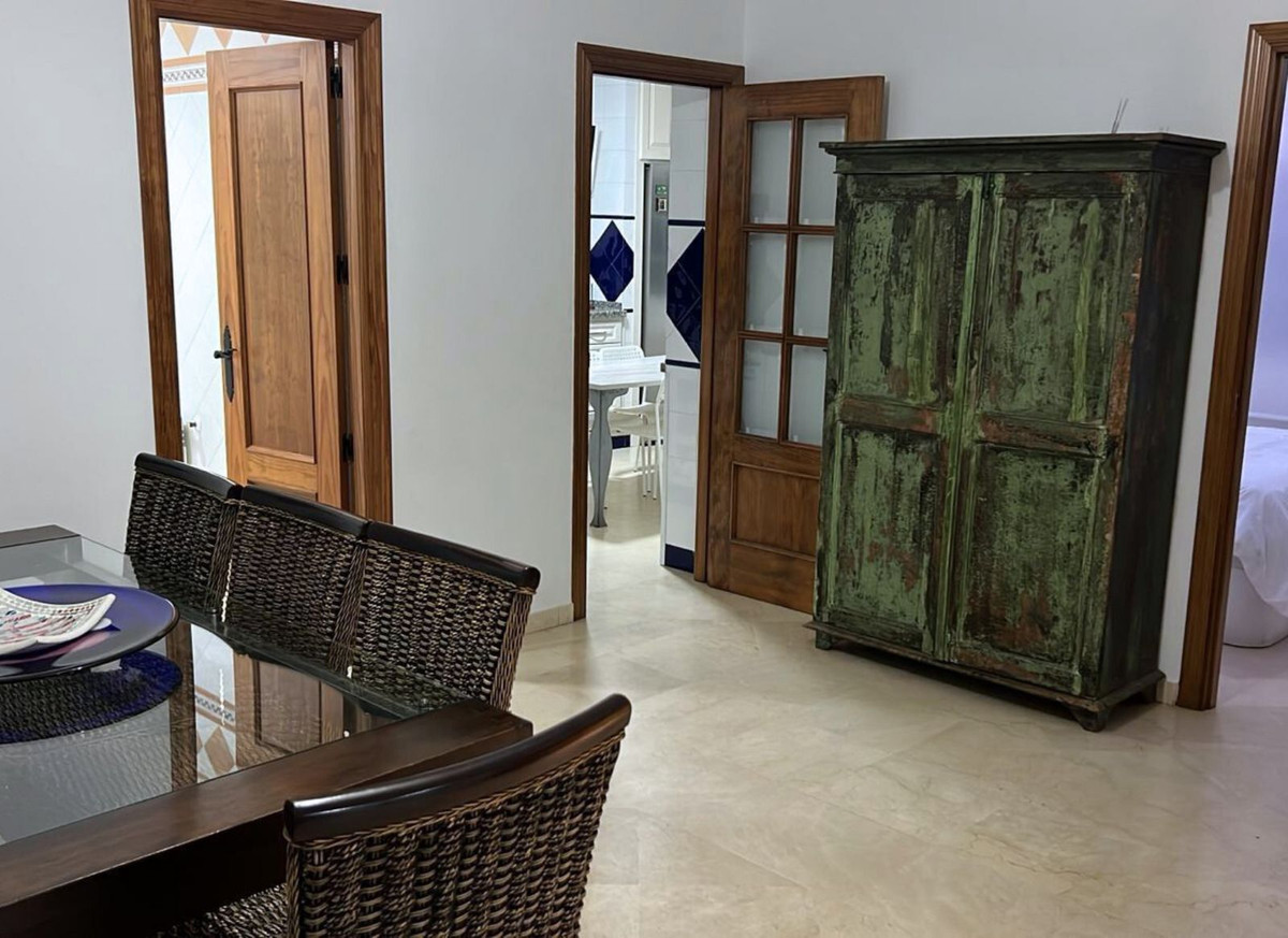 Se vende Villa - Chalet de 5 dormitorios en Costa Del Sol, Málaga, España