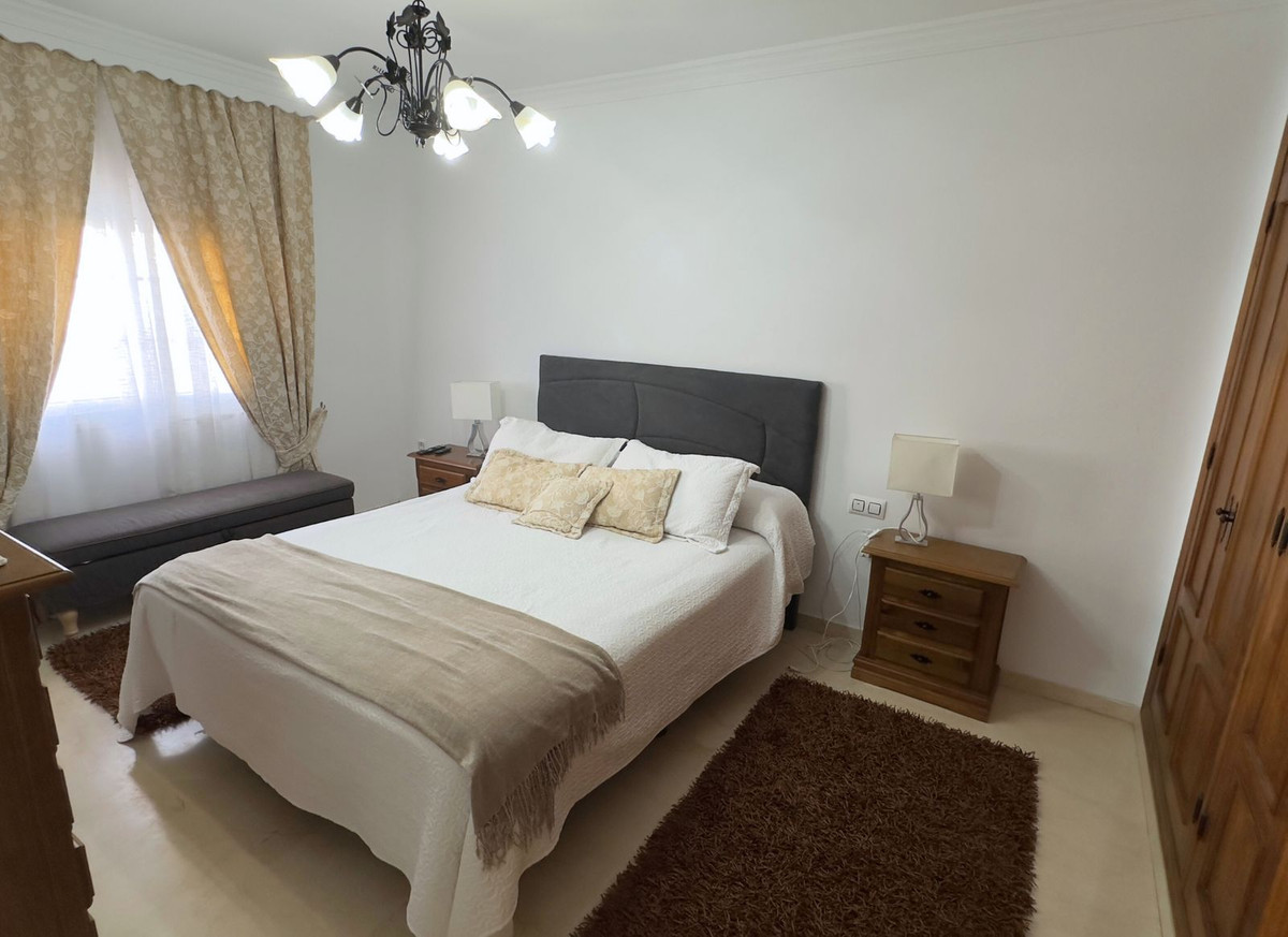Se vende Villa - Chalet de 5 dormitorios en Costa Del Sol, Málaga, España