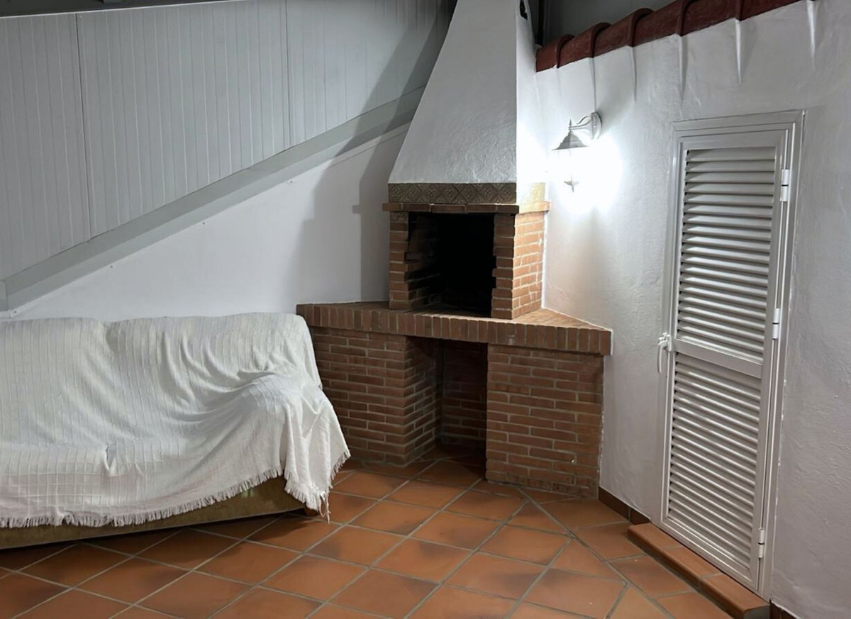 Se vende Villa - Chalet de 5 dormitorios en Costa Del Sol, Málaga, España
