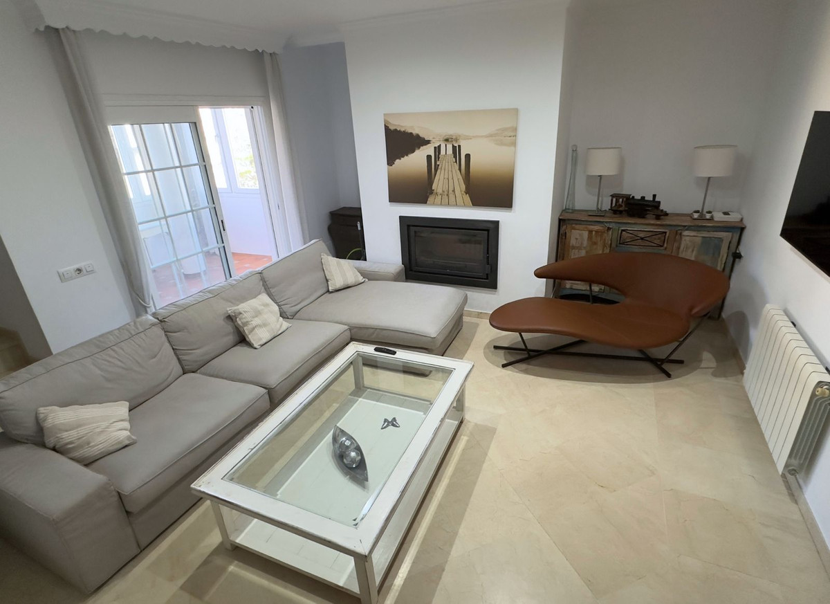 Se vende Villa - Chalet de 5 dormitorios en Costa Del Sol, Málaga, España