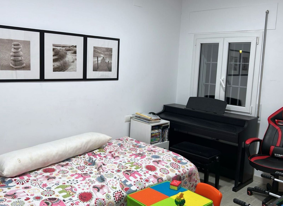Se vende Villa - Chalet de 5 dormitorios en Costa Del Sol, Málaga, España