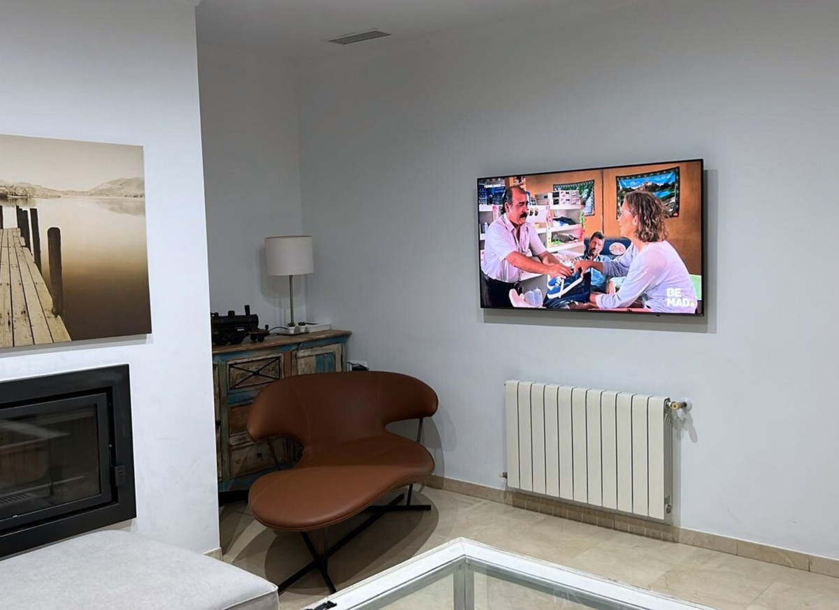 Se vende Villa - Chalet de 5 dormitorios en Costa Del Sol, Málaga, España