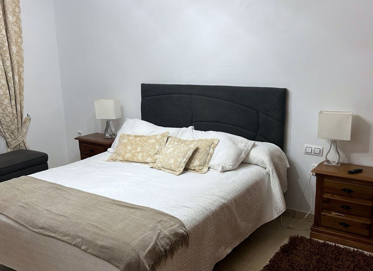 Se vende Villa - Chalet de 5 dormitorios en Costa Del Sol, Málaga, España