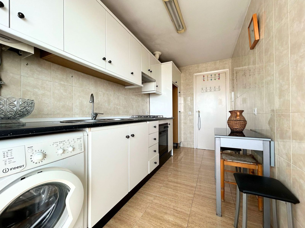 3 Bed Apartment for sale in Marbella Costa Del Sol, Málaga, Spain