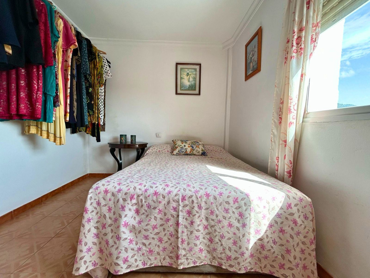 3 Bed Apartment for sale in Marbella Costa Del Sol, Málaga, Spain