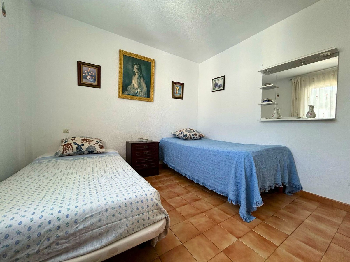 3 Bed Apartment for sale in Marbella Costa Del Sol, Málaga, Spain