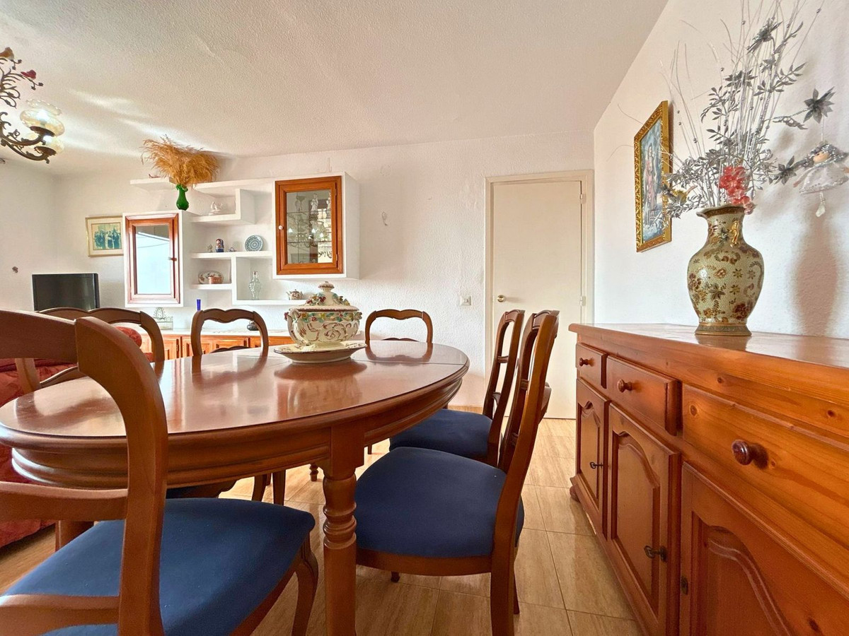 3 Bed Apartment for sale in Marbella Costa Del Sol, Málaga, Spain