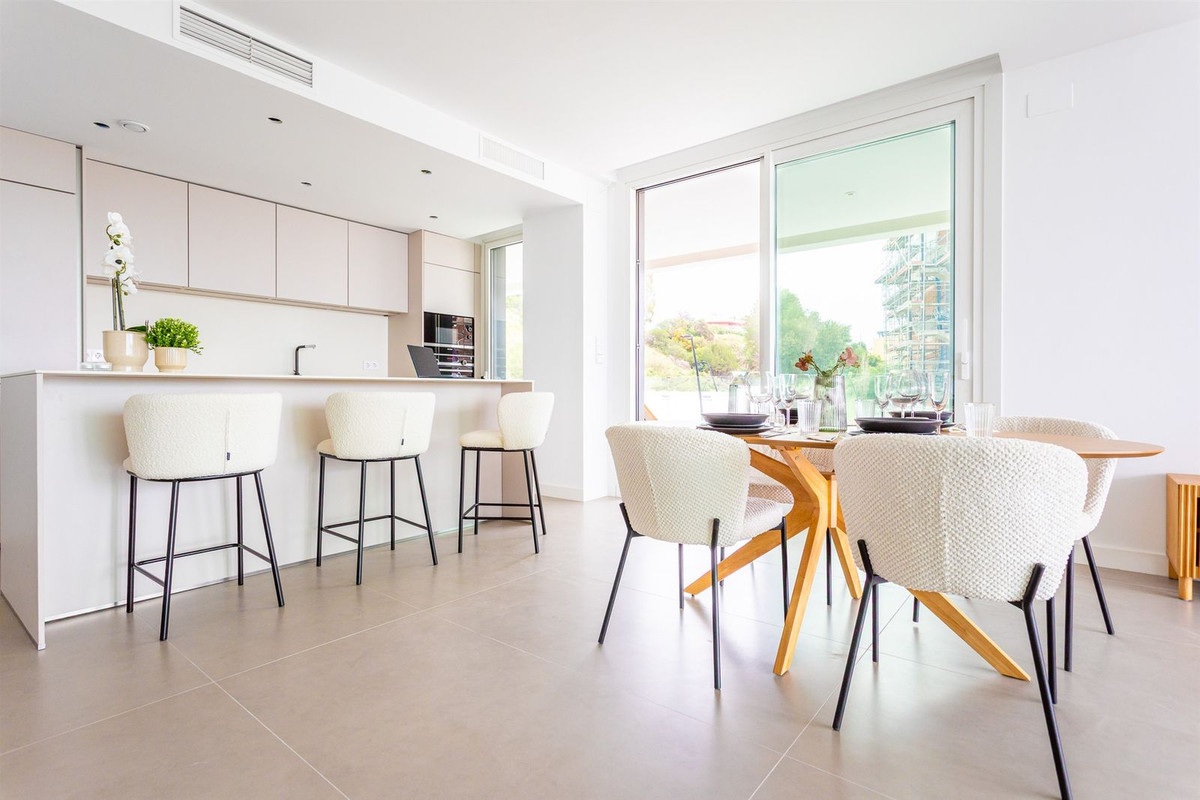 Se vende Apartamento Planta Media de 3 dormitorios en Costa Del Sol, Málaga, España